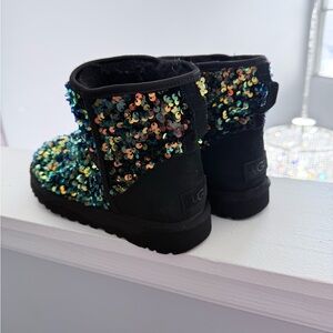 UGG Mini Boots with Multicolor Sequins green.blue / black